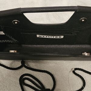 Nytlites clutch